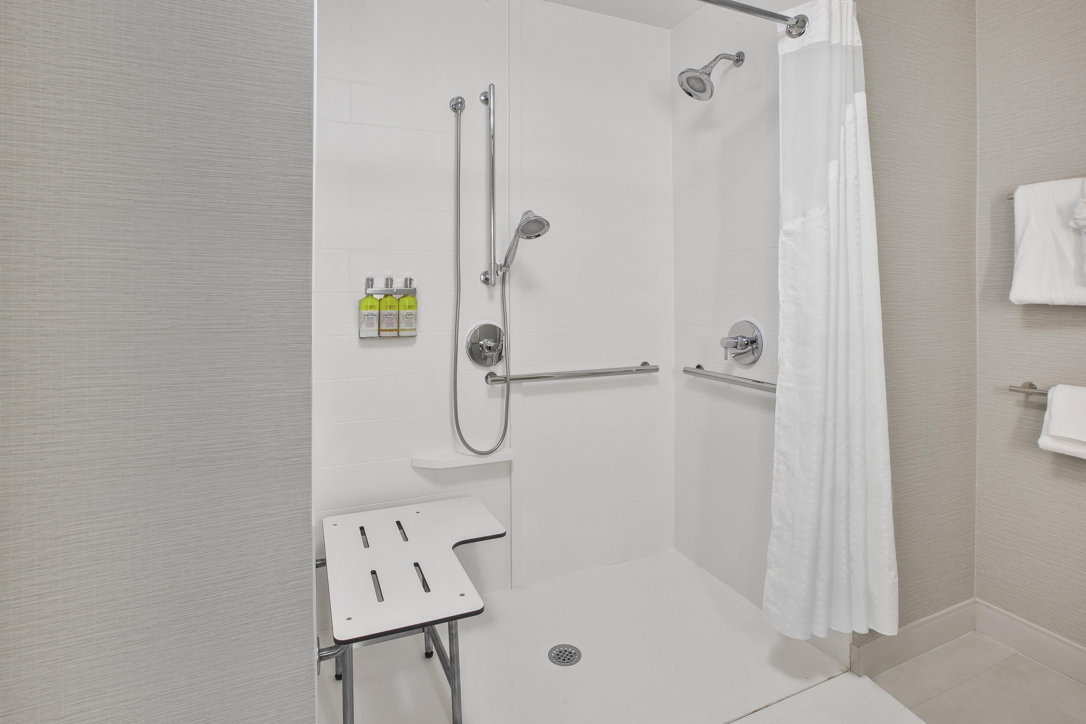 Holiday Inn Express & Suites Okemos - University Area, An Ihg Hotel Bagian luar foto